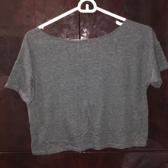 American Eagle Crop Top - Picture 2 of 3